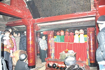 Wayang golek kepala kayu, ciri budaya yang khas di provinsi Nam Dinh, Vietnam Utara - ảnh 2